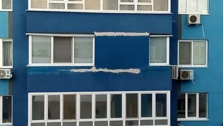 Разрушение фасада от термического расширения металла!