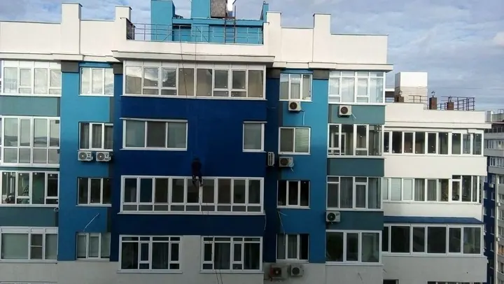 Разрушение фасада от термического расширения металла!